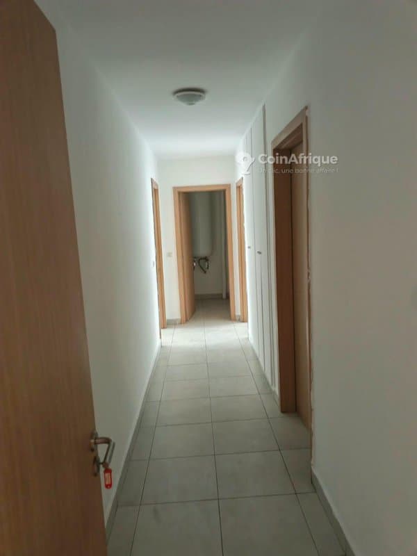 Location appartement 4 pièces - Cocody — photo 4