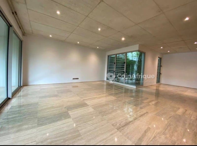 location appartements 4 pièces - cocody — photo 3