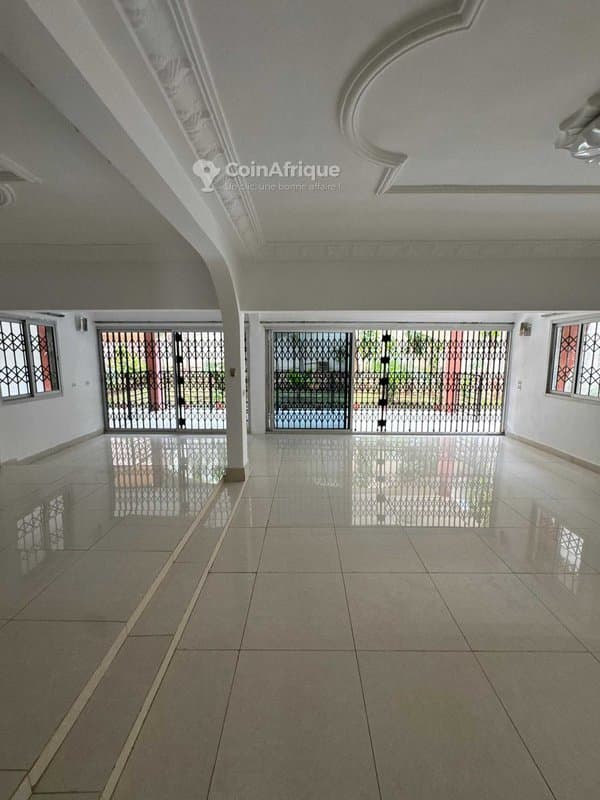 Location villa duplex de standing 5 pièces + dépendance - cocody riviera 4 world city — photo 2