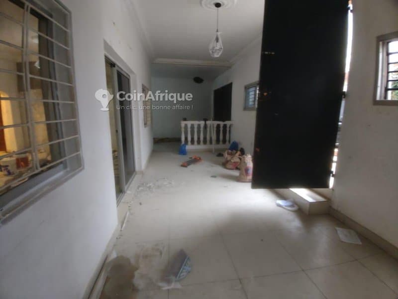 location villas 5 pièces - cocody fekessé cité promogim — photo 3