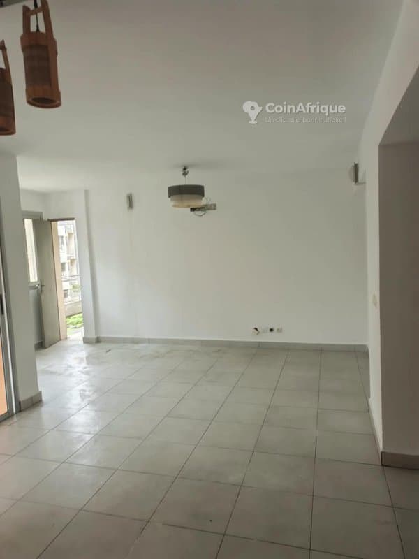 Location appartement 4 pièces - Cocody 2 plateaux 8eme tranche cité eve — photo 2