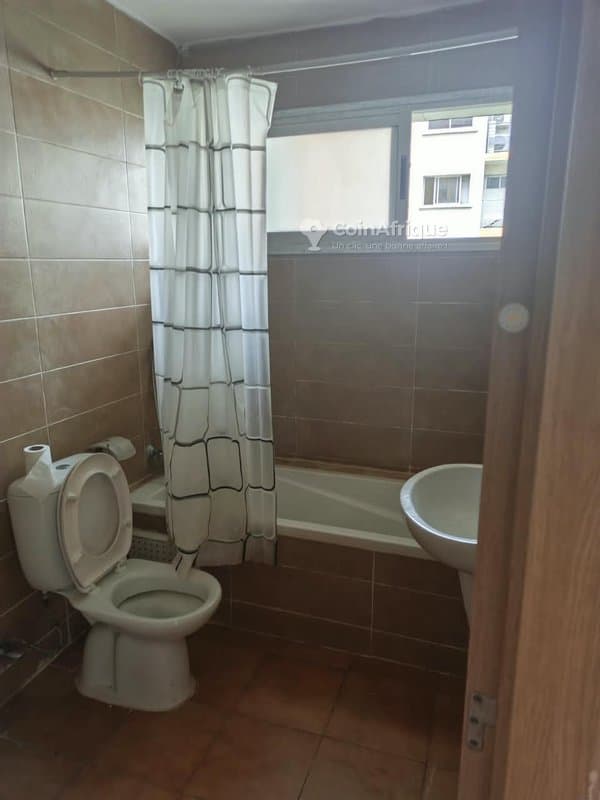 Location appartement 4 pièces - Cocody 2 plateaux 8eme tranche cité eve — photo 5