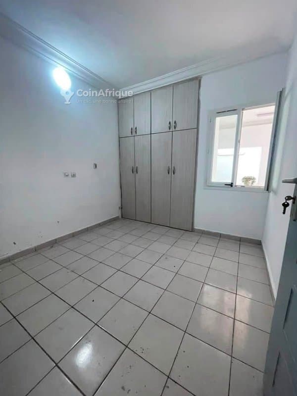Location villa duplex 6 pièces - Angré 8ème tranche dans cite — photo 4