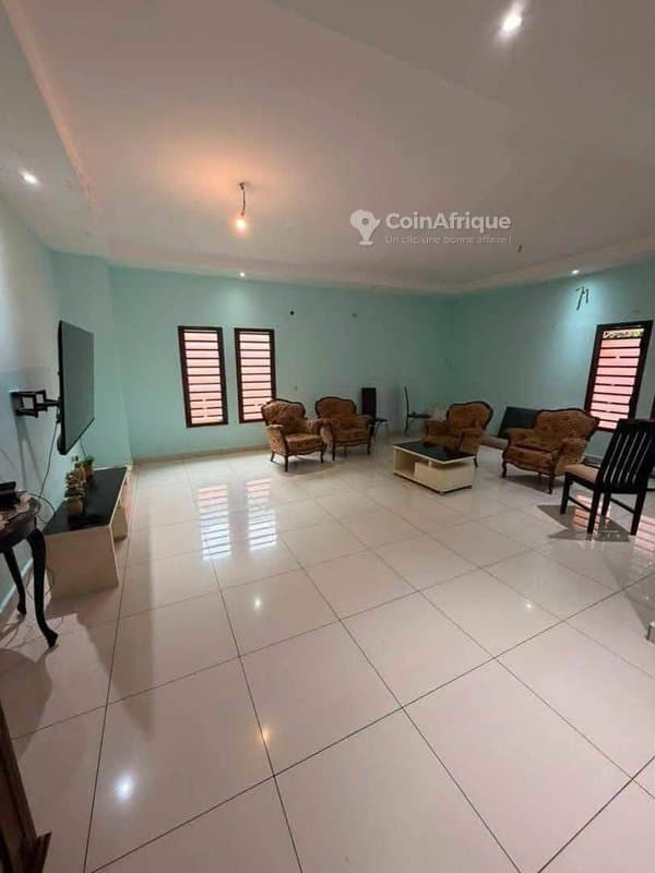 Location villa duplex 6pièces - Cocody rivera 4 cité ciad — photo 2