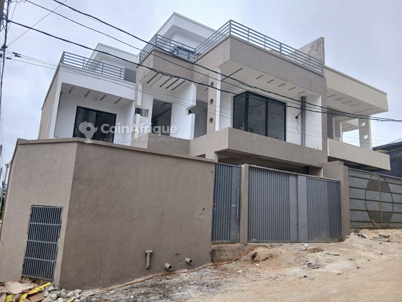 Location villa triplex de 8 pièces - Angré nouveau chu — photo 3