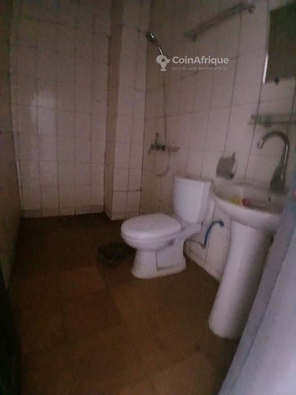 Location appartement 2 pièces à cocody angré nouveau chu au 1er étage avec balcon — photo 4