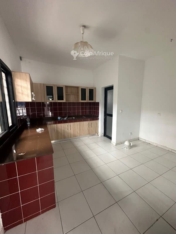 Location villa duplex 5 pièces - Faya — photo 2