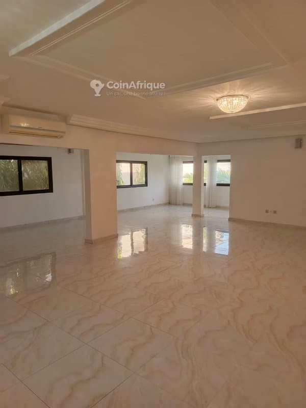 Location villa duplex 10 pièces - Riviera golf — photo 3