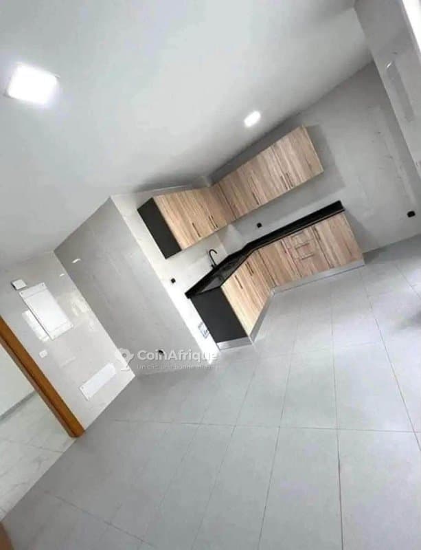 Location appartement 4 pièces à Cocody Angre 7eme Tranche — photo 3