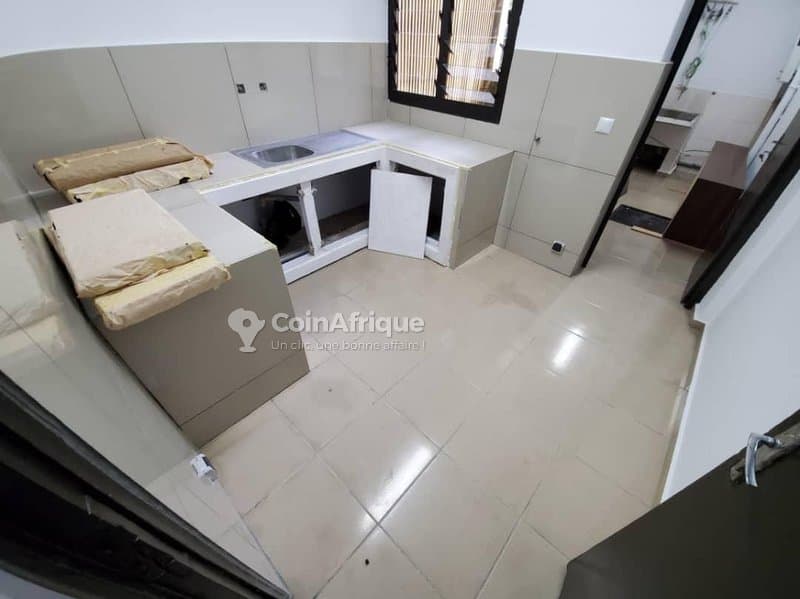 Location appartement 3pièces à Cocody rivera golf dans les tours au 1er étage — photo 3