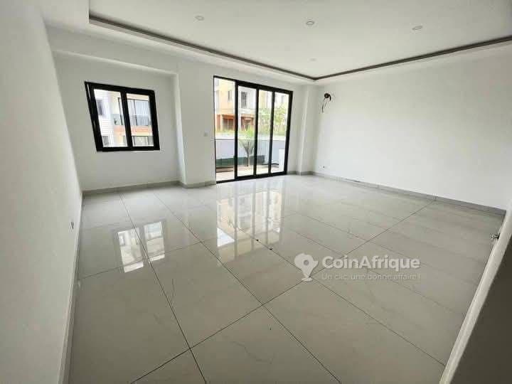 Location appartements 3 pièces haut standing- Cocody — photo 2