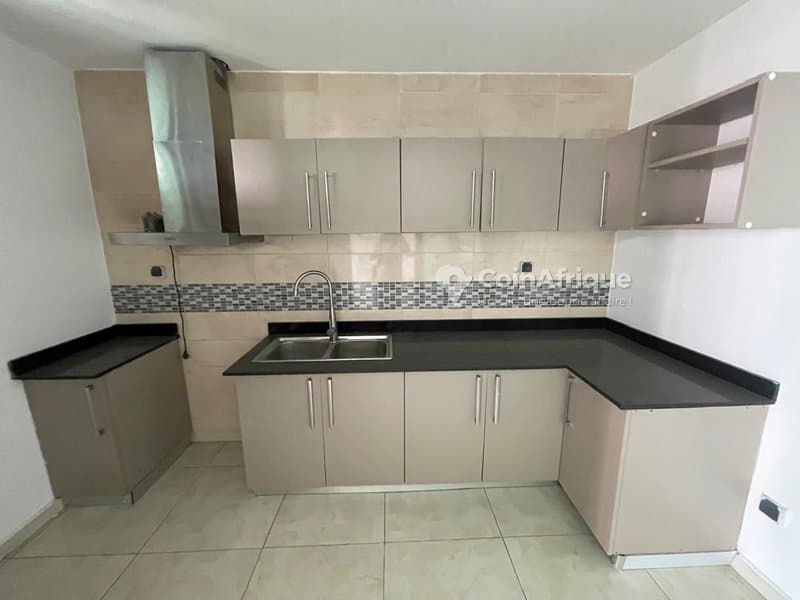 Location appartement standing 4 pièces - Cocody 2 plateaux vallon — photo 3