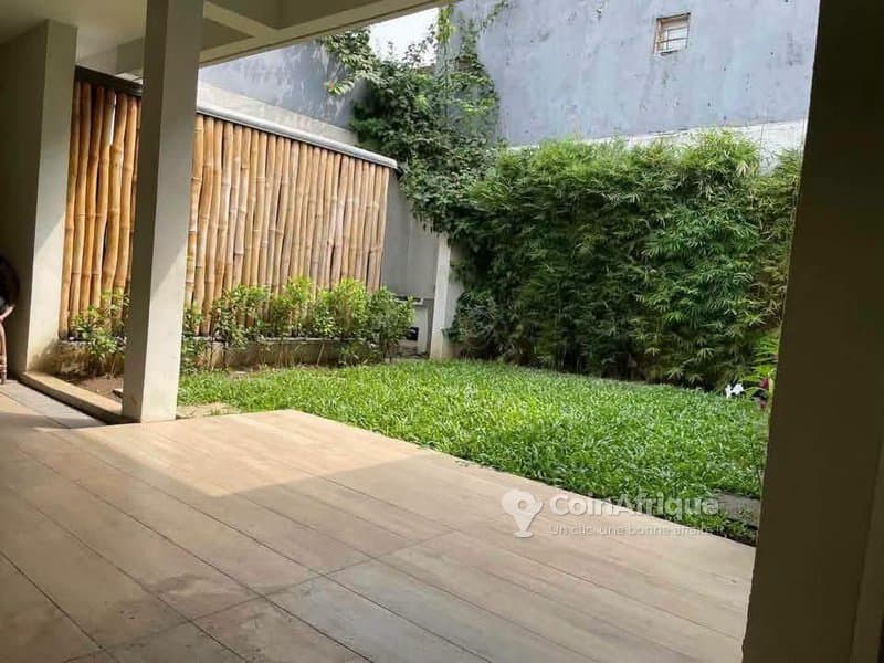Location villa basse 4 pièces - Riviera 3