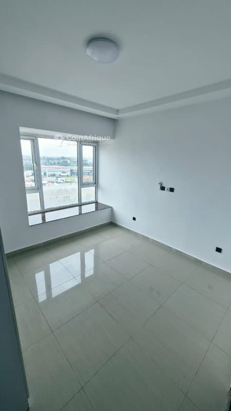 Location appartement 4 pièces en Zone 4 — photo 5