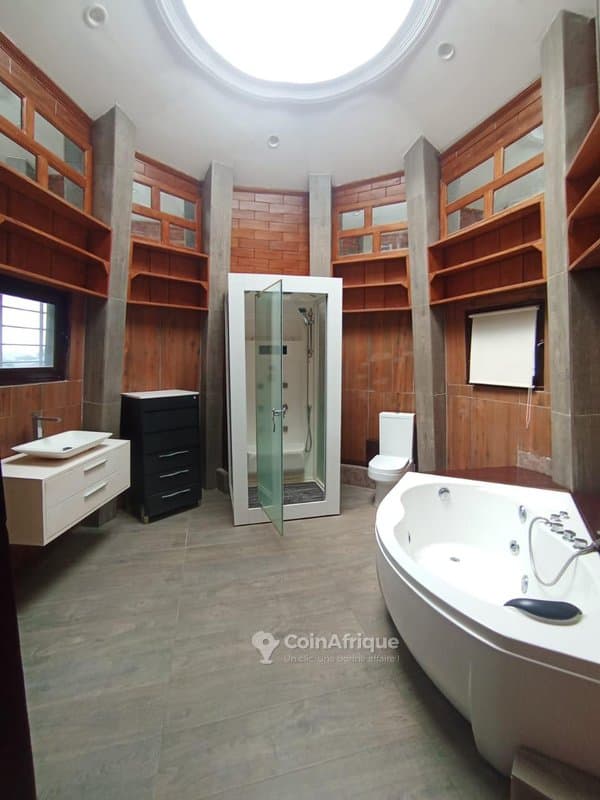 location villa duplex de standing 8 pièces + piscine commune - cocody riviera palmeraie