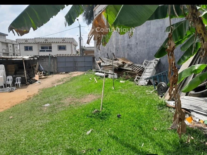 Terrain 1220m2 - 2 plateau