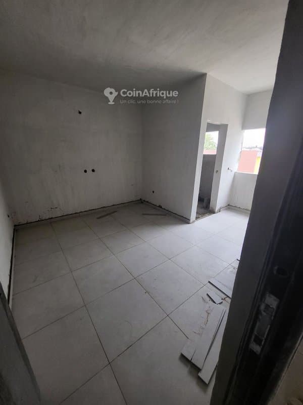Vente appartement 2 piece à vendre situé à Cocody rivera Palmeraie saint viateur — photo 2