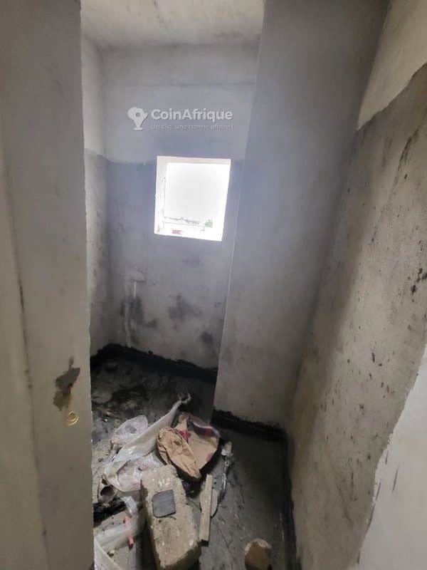 Vente appartement 2 piece à vendre situé à Cocody rivera Palmeraie saint viateur — photo 4