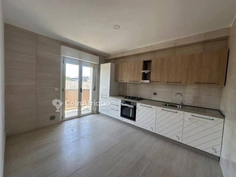 Location apprtement haut standing 4 pieces avec piscine Riviera_2 — photo 2