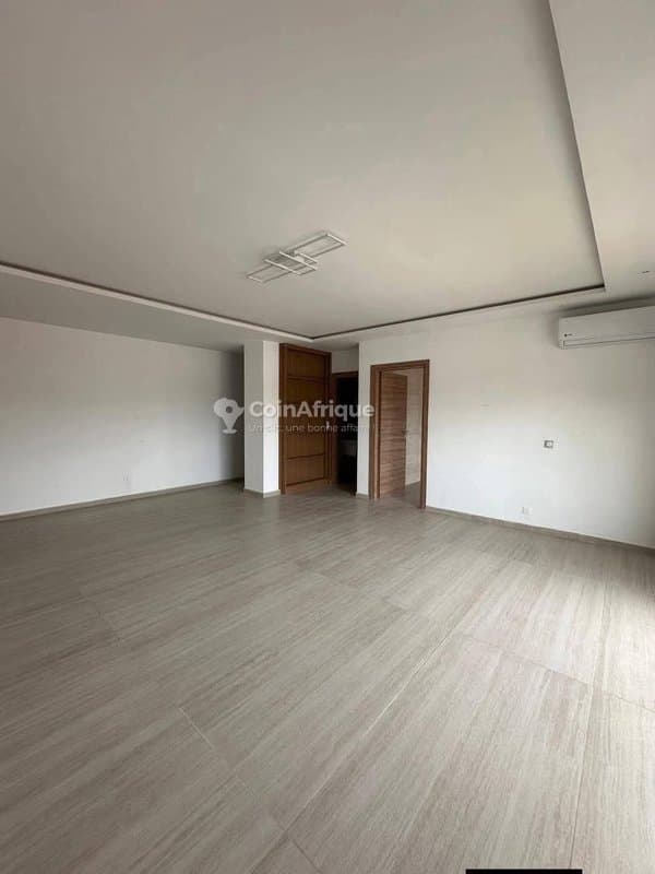 Location apprtement haut standing 4 pieces avec piscine Riviera_2 — photo 3