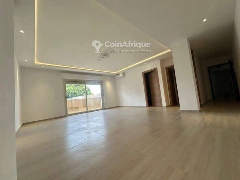 Location apprtement haut standing 4 pieces avec piscine Riviera_2 — photo 4