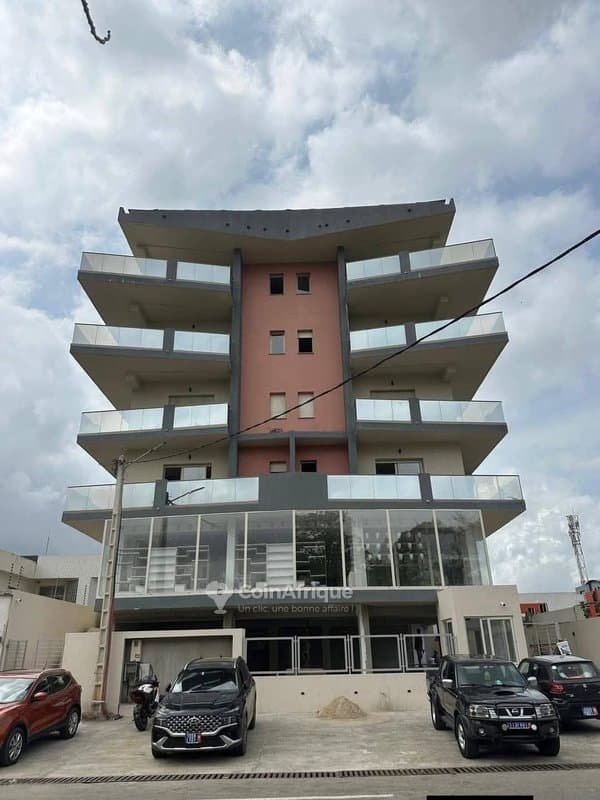 Location 3 appartement haut standing 3 pièces avec piscine Riviera 2