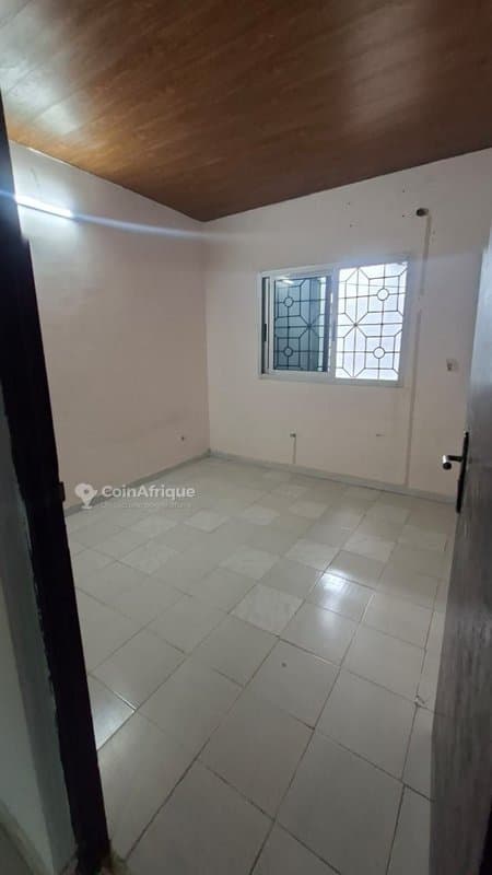 Vente villa 4 pièces + 2 dépendances à Cocody-angré — photo 4