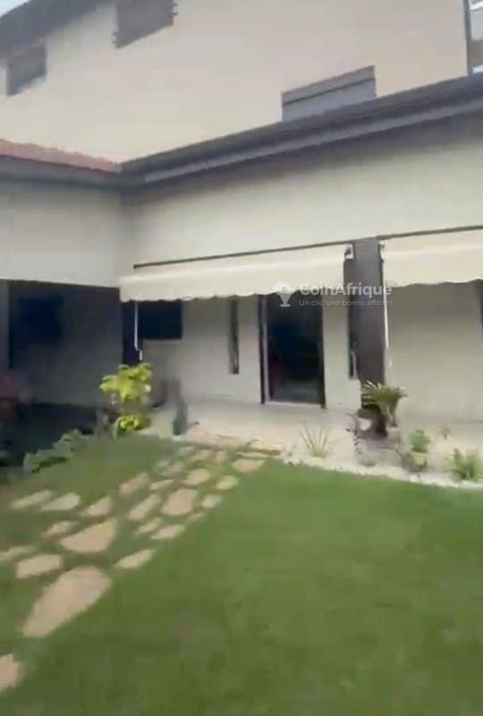 Vente villa 4 chambres à Cocody Riviera — photo 3