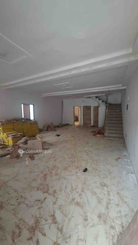 Vente villas 5 pièces - Cocody zone efrata — photo 2
