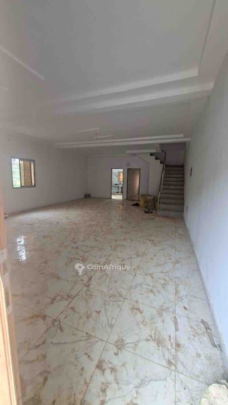 Vente villas 4 pièces - Cocody zone efrata cité belle espérance — photo 4