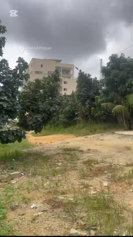 Terrain 800m² Cocody Faya — photo 2