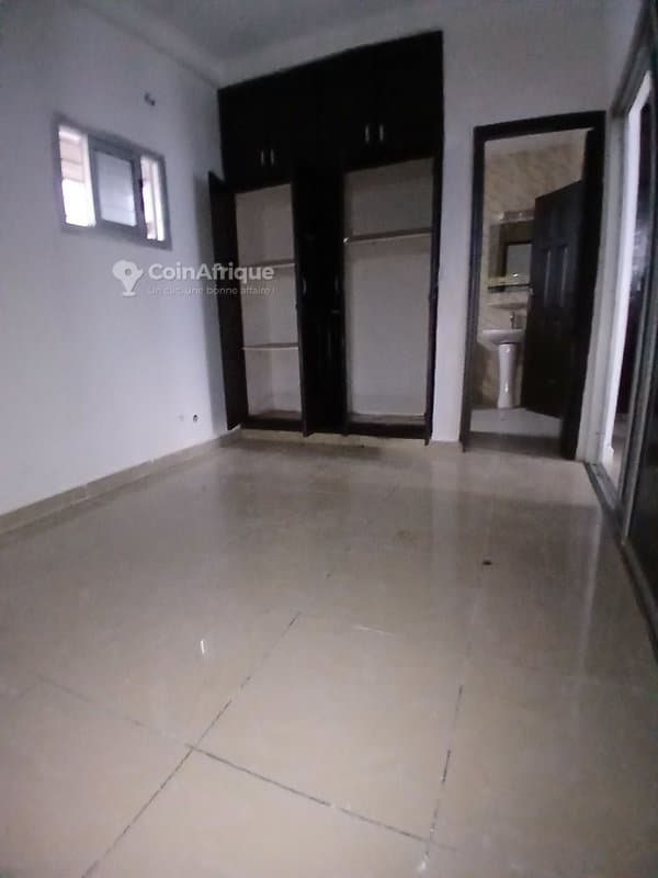 Location appartement 2 pièces Cocody angré nouveau chu — photo 5