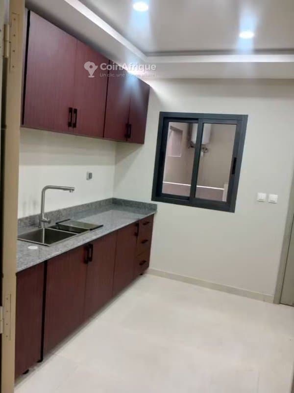 Location villa duplex 6 pièces - Djorobité 1