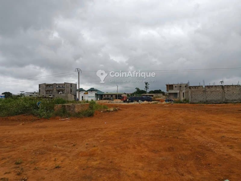 Terrains 400 m2 avec ACD et tf bordure voie yopougon- songon — photo 3