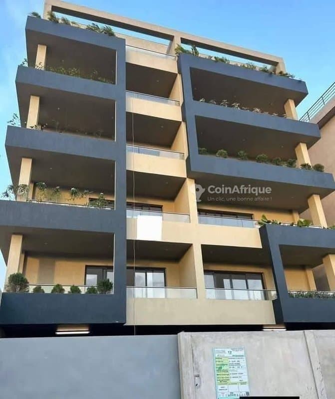 Location appartements 5 pièces Rivera 3 triangle avec ascenseur- Cocody