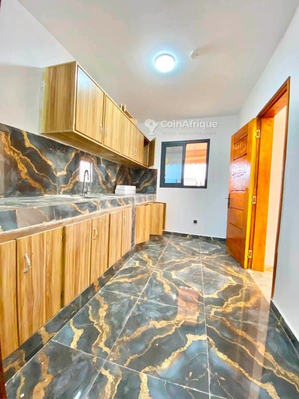 location appartements 4 pièces - cocody nouveau chut