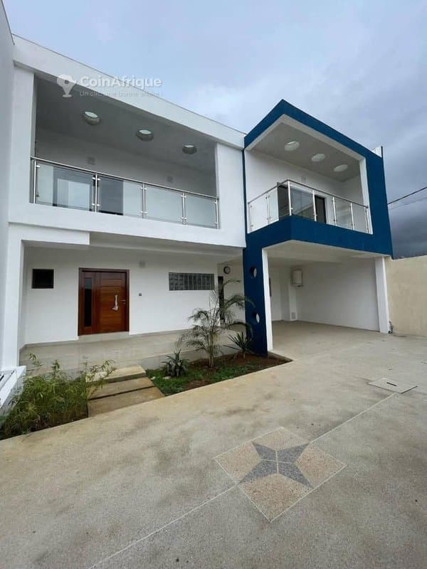 Location villa duplex 5 pièces - Cocody angre nouveau chu djorobite 1