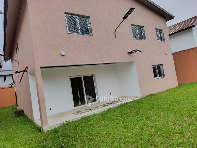 Location villa duplex 6 pièces - Cocody - Riviera Attoban