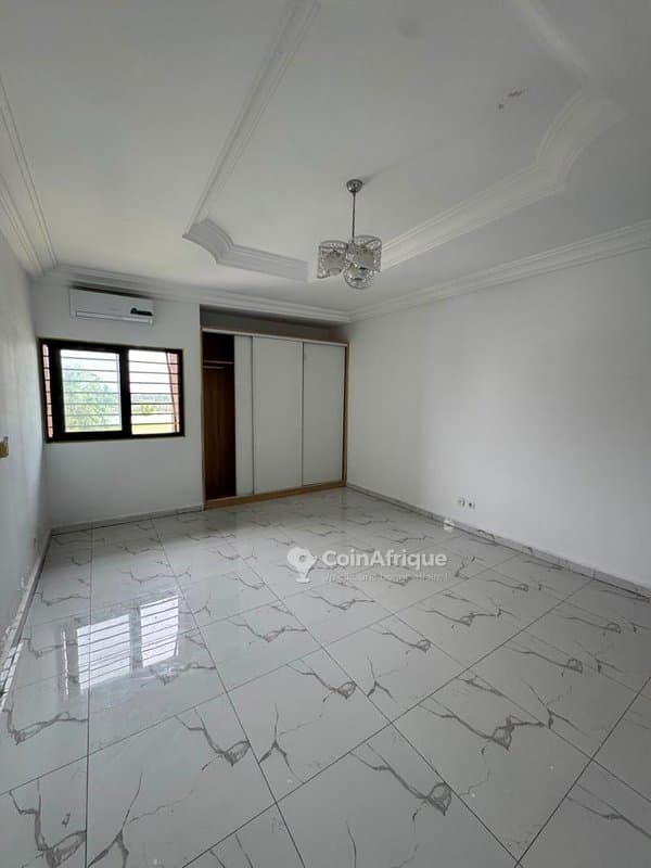 Location appartement de standing 4 pièces - cocody 2 plateaux farandole