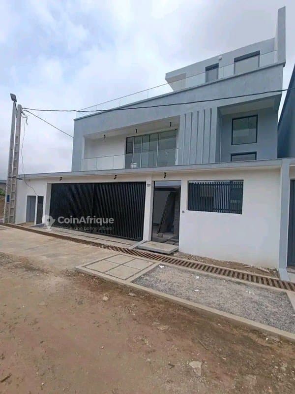 Vente villa duplex 7 pièces haut standing - Bingerville