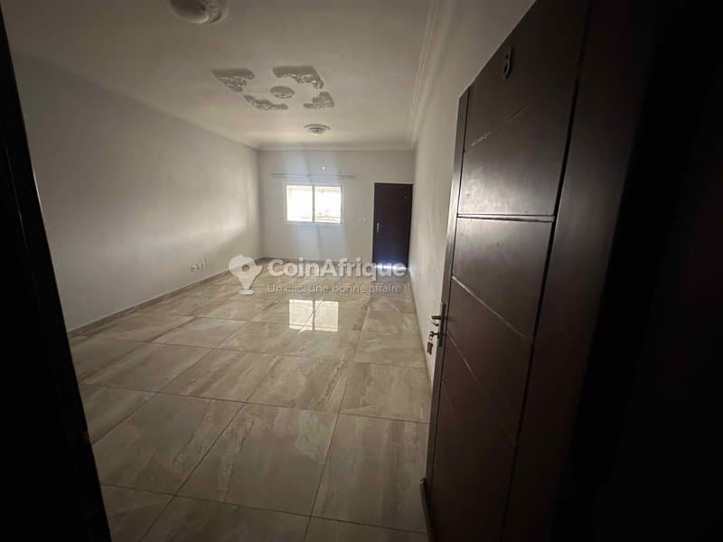 Location appartements 3 pièces - Cocody