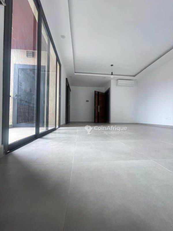 Location appartement 3 pièces à Angré Nouveau Chu