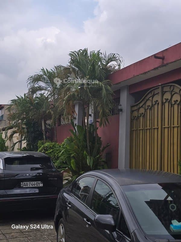 Vente villa basse à la Riviera palmeraie dans la cité sipim6