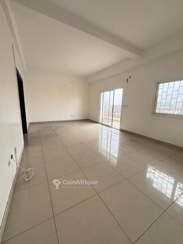 Location appartement standing 4 pièces - Cocody 2 Plateaux 8eme tranche