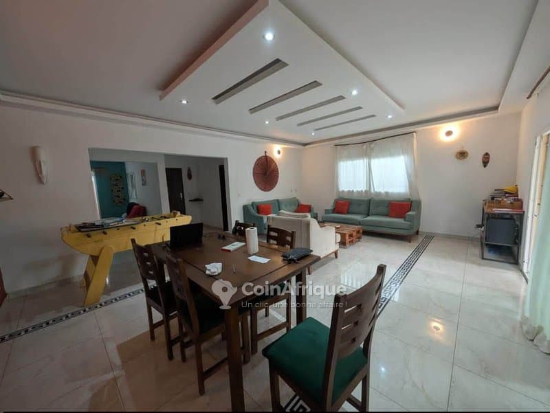 Location villa basse 5 pièces à marcory — photo 3