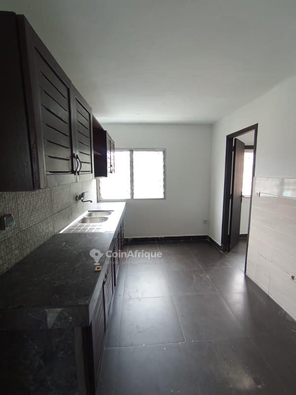 Location appartement de standing 4 pièces - Cocody 2 plateaux vallon claire fontaine — photo 3