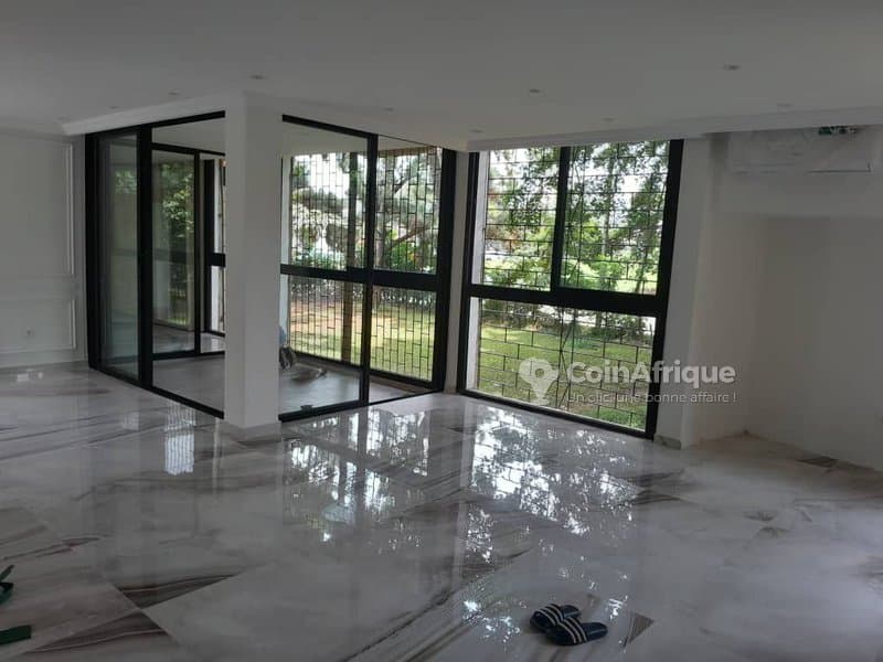 Location appartement 5 pièces de haut standing à la riviera golf