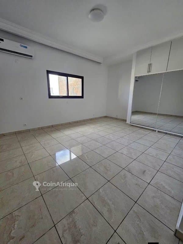 Location penthouse 4 pièces en Zone 4 — photo 4