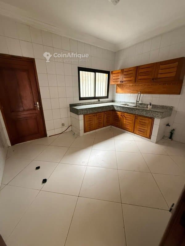 ocation villa avec piscine à Cocody Riviera 4