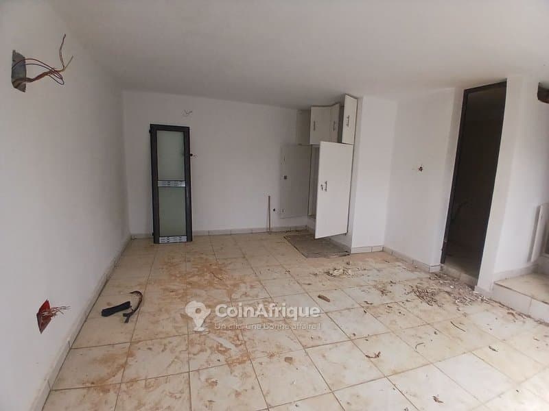 Location appartement 2 pièces à Cocody Riviera Palmeraie